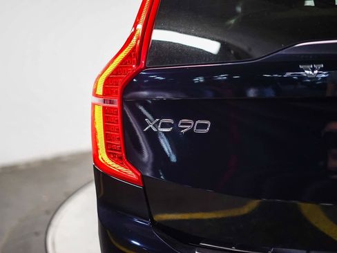 Used 2019 Volvo XC90 T6 Momentum w/ Protection Package Premier image 10