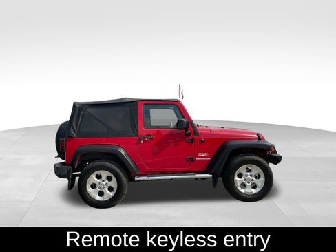 Used 2012 Jeep Wrangler Sahara w/ Connectivity Group image 4