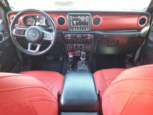 Used 2022 Jeep Gladiator Rubicon w/ Cold Weather Group AWD/4WD image 13