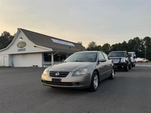 Used 2002 Nissan Altima 2.5 S image 2