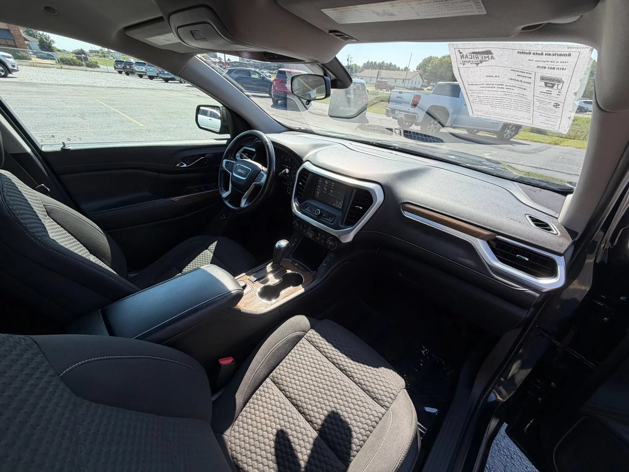 Used 2019 GMC Acadia SLE FWD image 28