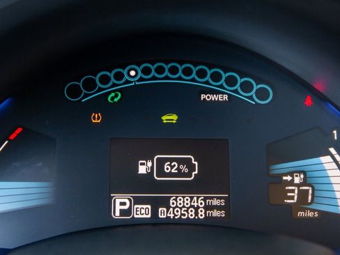 Used 2015 Nissan Leaf S w/ Charge Package image 16