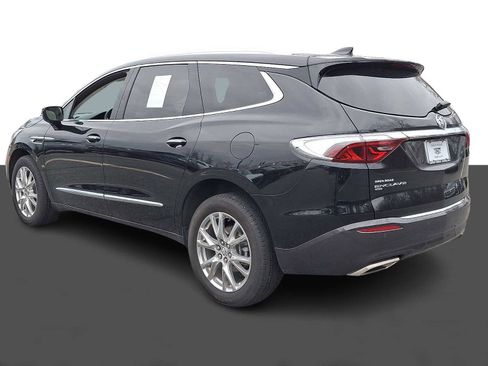 Used 2024 Buick Enclave Essence w/ Experience Buick Package image 4