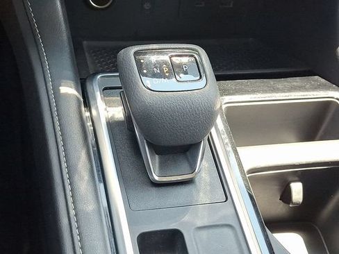 Used 2023 Nissan Pathfinder SL AWD/4WD image 15