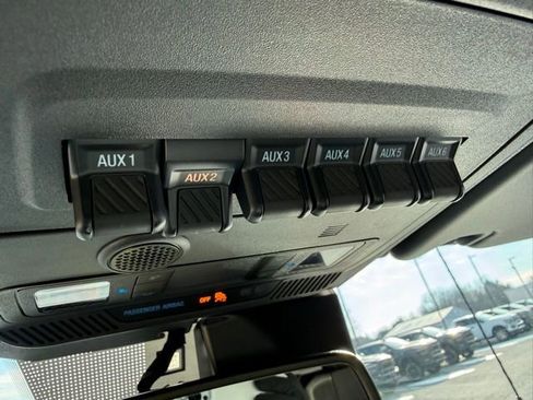 Used 2024 Ford Bronco Raptor w/ Interior Carbon Fiber Pack 6 image 28