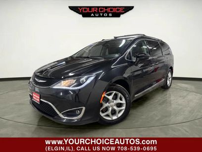Used 2018 Chrysler Pacifica Touring-L w/ Tire & Wheel Group