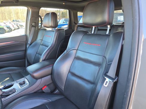 Used 2021 Jeep Grand Cherokee Trailhawk w/ Trailhawk Luxury Group image 22