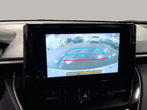 Used 2024 Toyota Corolla Cross AWD Hybrid image 27