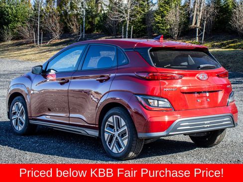 Used 2023 Hyundai Kona SEL FWD image 5