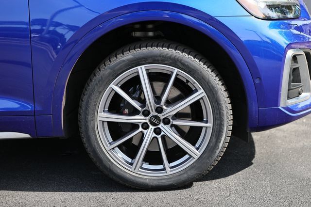 Used 2023 Audi SQ5 Prestige w/ Prestige Package AWD/4WD image 5