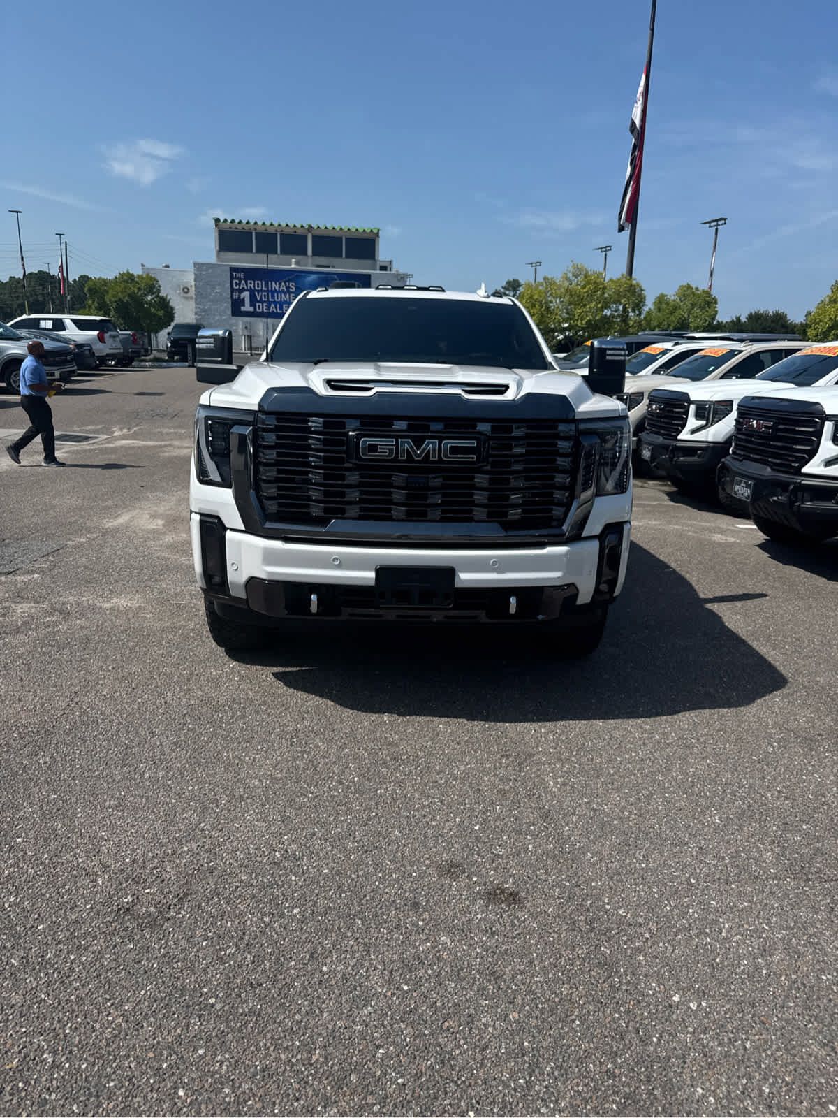 Used 2024 GMC Sierra 2500 Denali Ultimate w/ Max Trailering Package AWD/4WD image 2