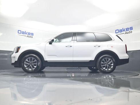 New 2025 Kia Telluride LX FWD image 42