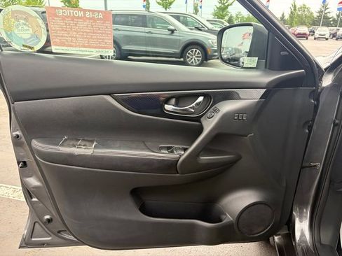 Used 2017 Nissan Rogue SL w/ SL Premium Package AWD/4WD image 18
