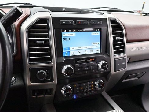 Used 2019 Ford F450 Platinum w/ Platinum Ultimate Package AWD/4WD image 20