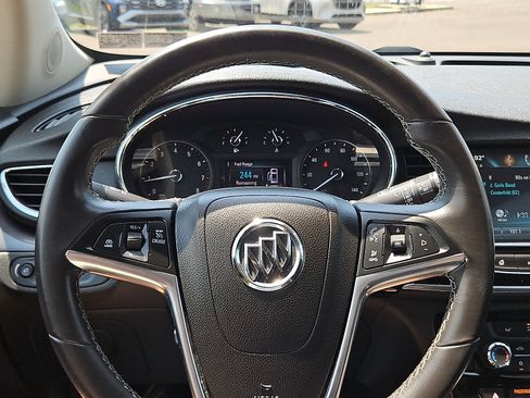Used 2020 Buick Encore Preferred FWD image 18