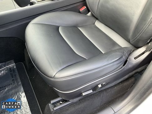 Used 2020 Tesla Model Y Long Range image 16