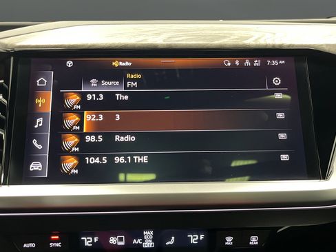 Used 2023 Audi Q4 e-tron Premium AWD/4WD image 15