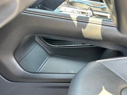 Certified 2024 Volkswagen Atlas SEL Premium R-Line image 33