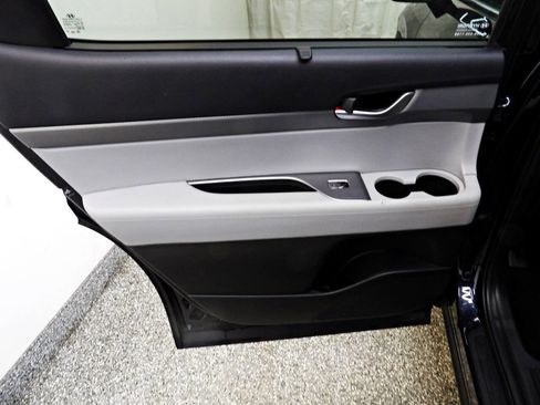 Used 2022 Hyundai Palisade SEL w/ Convenience Package image 9