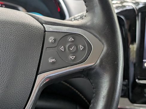 Used 2020 Chevrolet Traverse RS FWD image 28