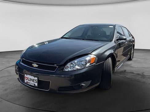 Used 2013 Chevrolet Impala LTZ FWD image 4