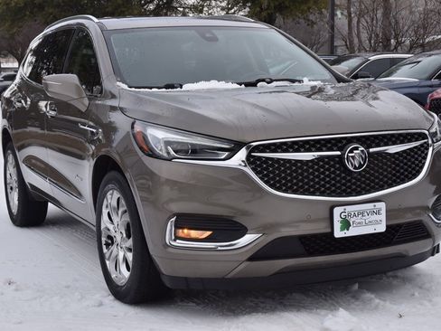 Used 2020 Buick Enclave Avenir w/ Avenir Technology Package image 4