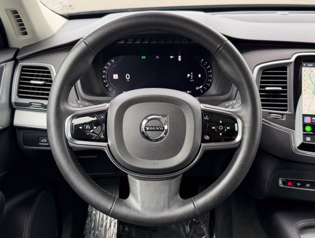 Used 2024 Volvo XC90 B5 Core w/ Climate Package AWD/4WD image 10