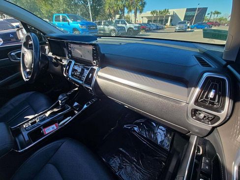 Used 2022 Kia Sorento SX image 6