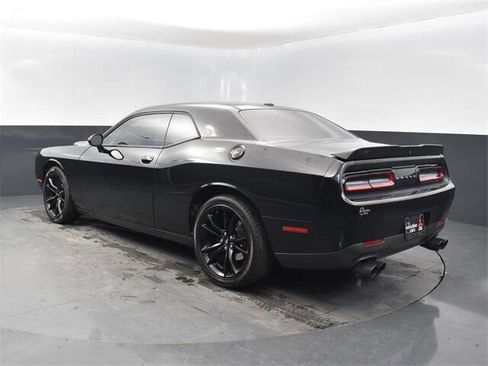 Used 2017 Dodge Challenger SXT w/ Blacktop Package image 3