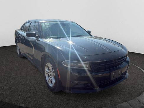 Used 2020 Dodge Charger SXT w/ Leather Interior Group image 3