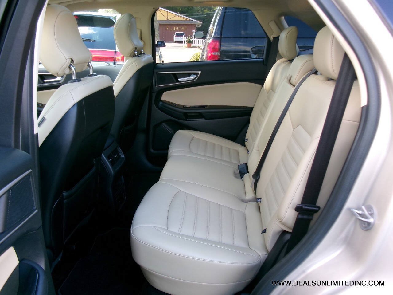Used 2018 Ford Edge SEL w/ Equipment Group 201A AWD/4WD image 14