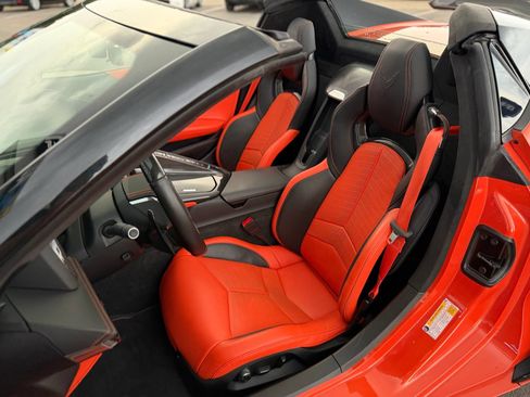 Used 2025 Chevrolet Corvette Z06 w/ Z07 Performance Package RWD image 31