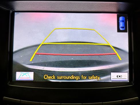 Used 2013 Lexus LX 570 4WD image 16