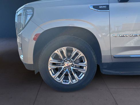 Used 2022 GMC Yukon SLT w/ SLT Premium Package image 14