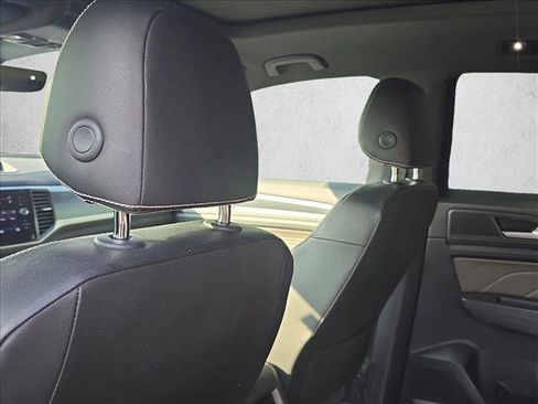 Used 2021 Volkswagen Atlas Cross Sport SEL R-Line w/ Cross Sport MDO Package image 15