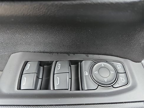 Used 2020 Chevrolet Silverado 1500 Custom w/ Custom Value Package image 30