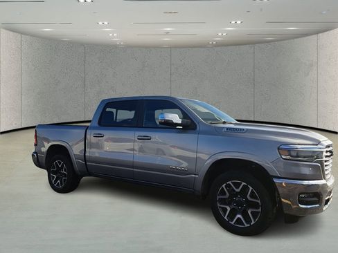 Used 2025 RAM 1500 Laramie image 3