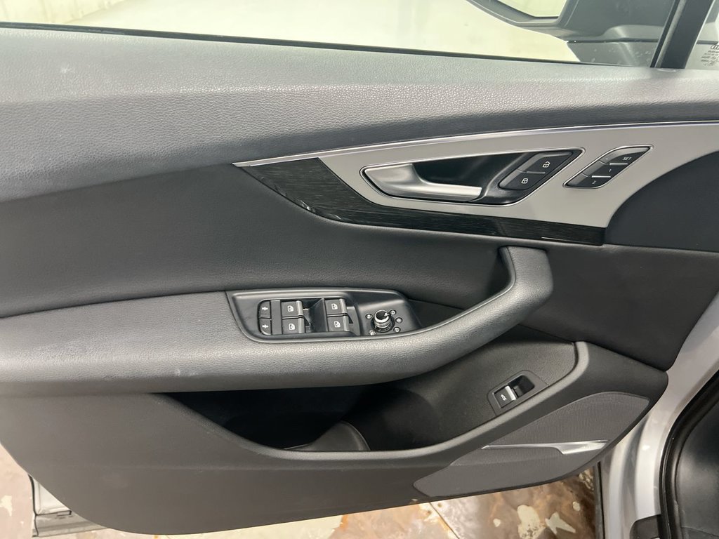 Used 2019 Audi Q7 2.0T Premium Plus w/ Premium Plus Package AWD/4WD image 21