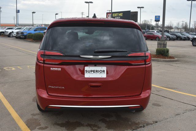 New 2026 Chrysler Pacifica Select FWD image 6