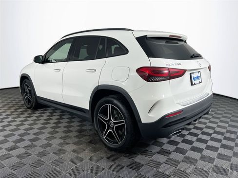 Certified 2023 Mercedes-Benz GLA 250 4MATIC image 4