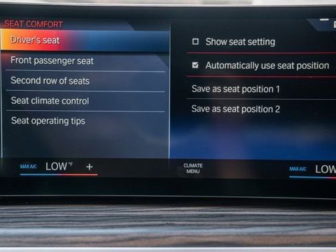 Used 2023 BMW X7 xDrive40i w/ Parking Assistance Package AWD/4WD image 36