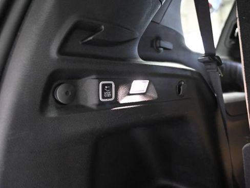 Used 2023 Jeep Grand Cherokee L Limited image 33