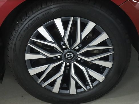 Used 2023 Nissan Altima 2.5 SV AWD/4WD image 10