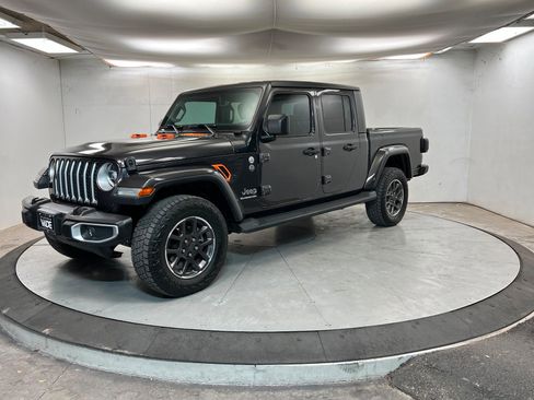 Used 2020 Jeep Gladiator Overland image 1