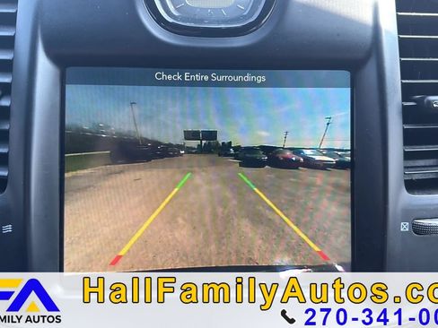 Used 2019 Chrysler 300 S RWD image 21