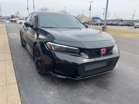 Used 2025 Honda Civic Type R image 2