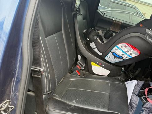 Used 2020 Ford F150 Lariat image 5