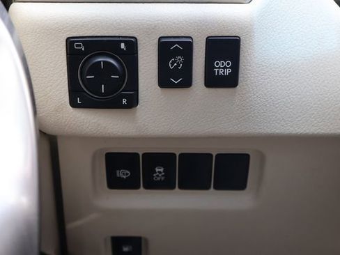 Used 2019 Lexus GX 460 Premium w/ Premium Package AWD/4WD image 17