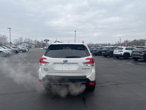 Used 2021 Subaru Forester Limited w/ Popular Package #3 image 6