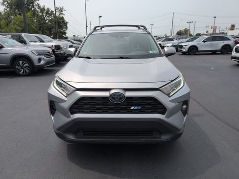 Used 2020 Toyota RAV4 XLE w/ Convenience Package AWD/4WD image 8